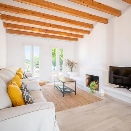 Mallorquin Oasis With Natural Pool 5min From The * Port de Pollenca